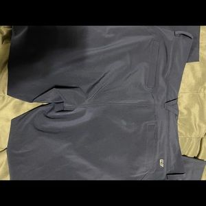 Vineyard Vines - 35/32 (altered 32)